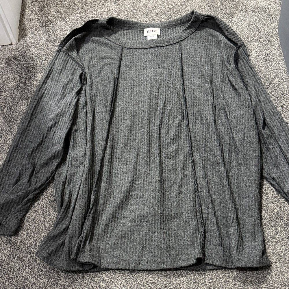 Bibi Boutique Ribbed Waffle Knit Top Medium Gray Long Sleeve Super Soft